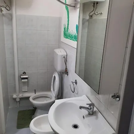 52 Apartment